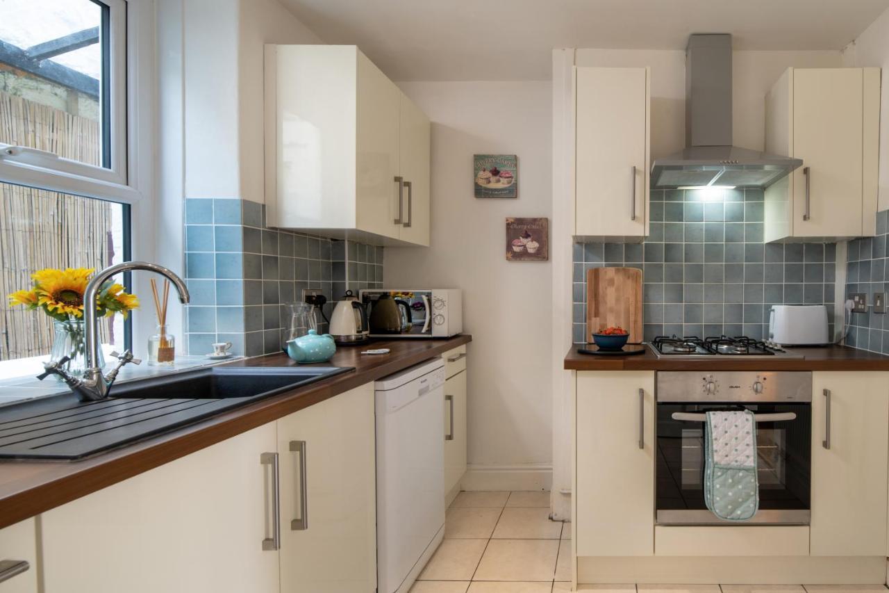 Windy Ridge Terrace With Beautiful Sea Views, North Wales Coast Old Colwyn Exterior foto