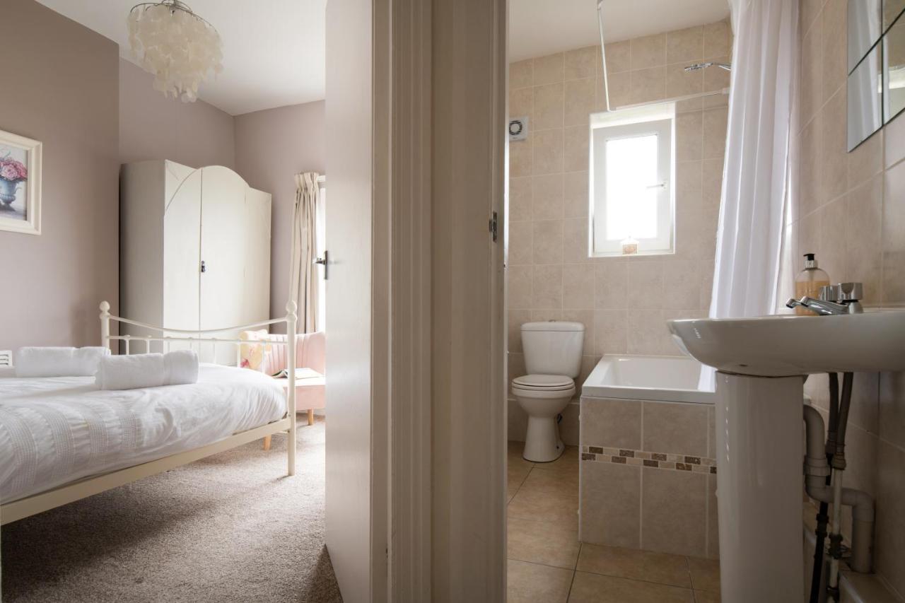Windy Ridge Terrace With Beautiful Sea Views, North Wales Coast Old Colwyn Exterior foto